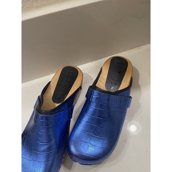 Metallic Blue Swedish Clogs - Picture 6 of 6